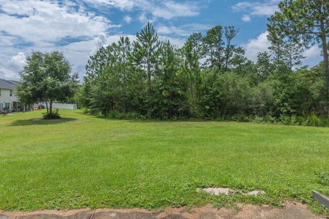 Photo - 227 Swaying Pne Ct