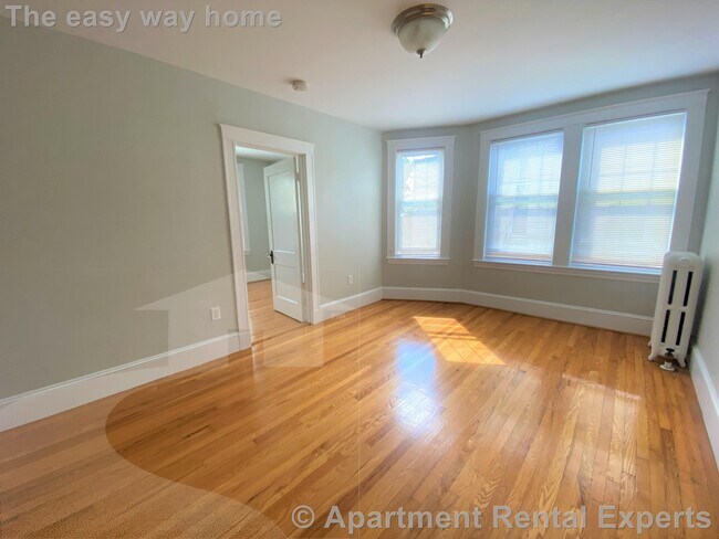 Building Photo - 156-158 Summer St Unit #414 Rental