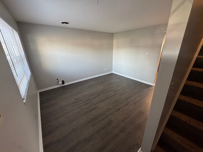 301 W Adams St