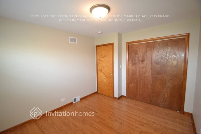 Photo - 150 E Winthrop Ave