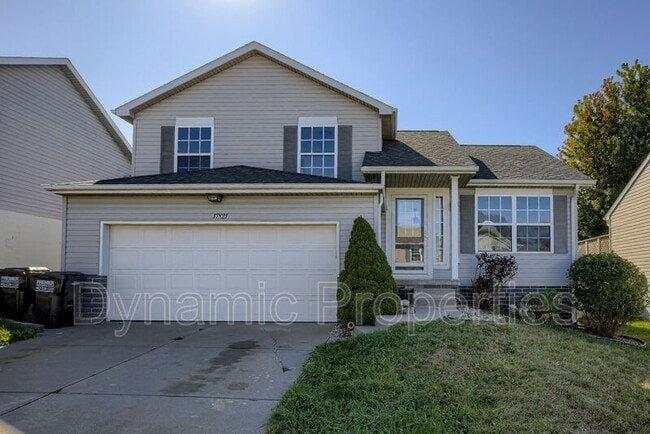 Photo - 17821 Lillian St