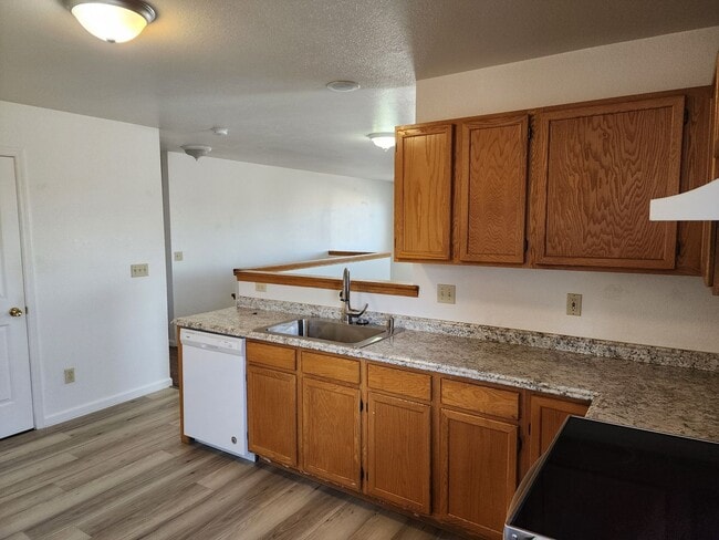 Photo - 110 N 11th Ave Unit 110 N 11th B