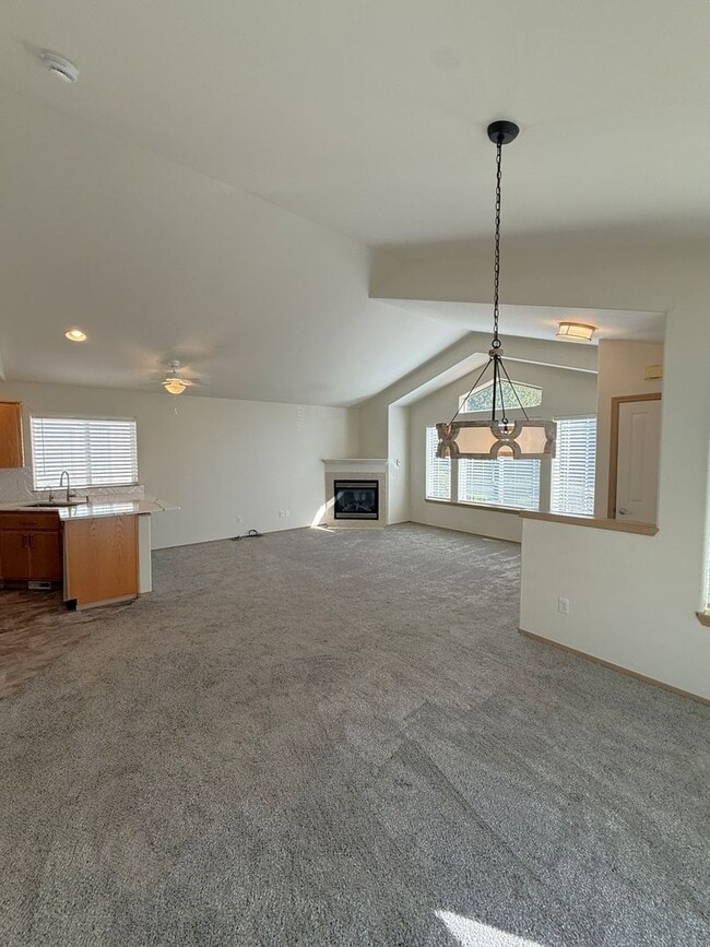 814 SE Rasmussen Blvd