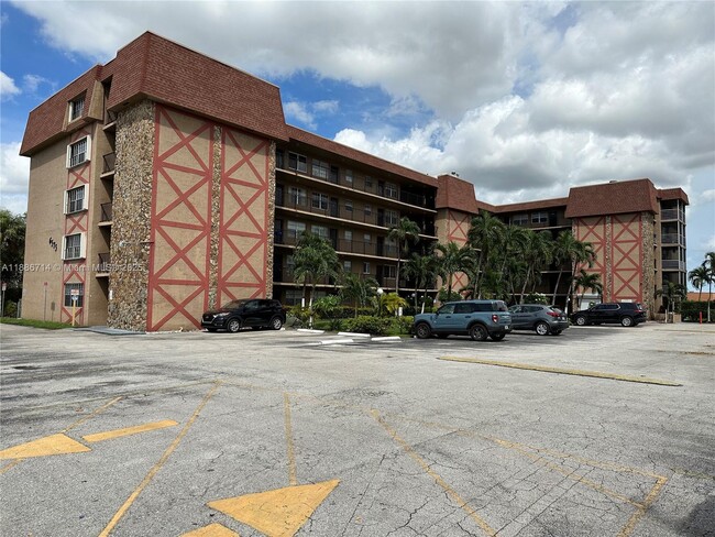 Building Photo - 6575 W 4th Ave Unit 510