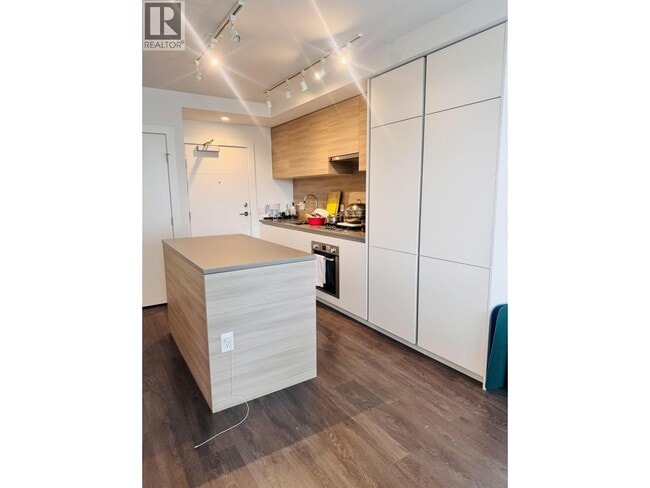 Photo - 652 Whiting Way Unit 710