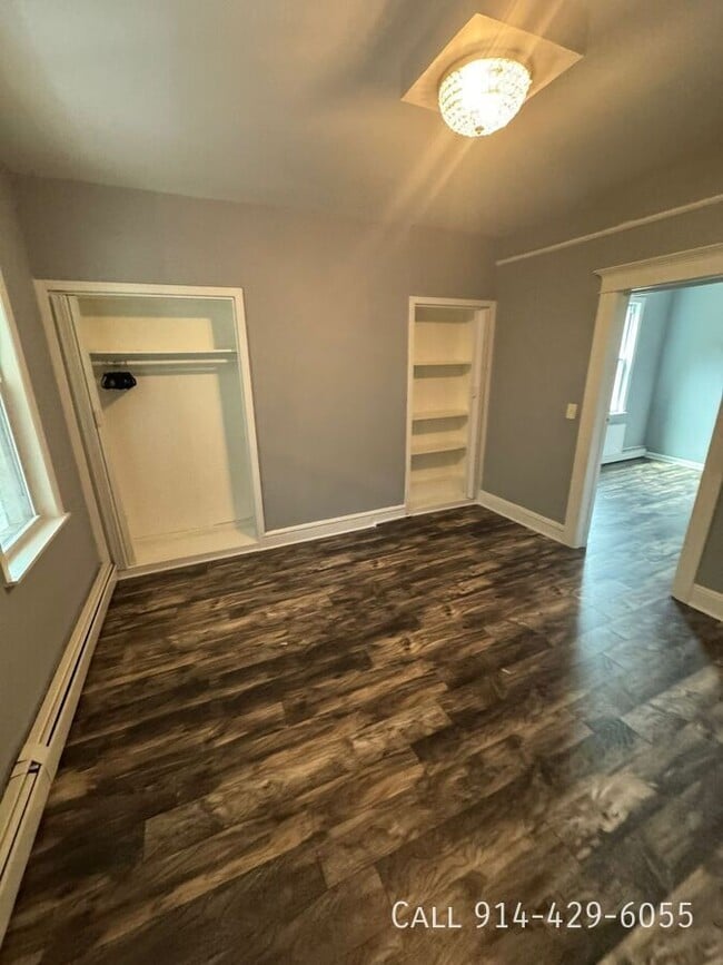 Building Photo - 429 Prescott St Unit 1 Rental