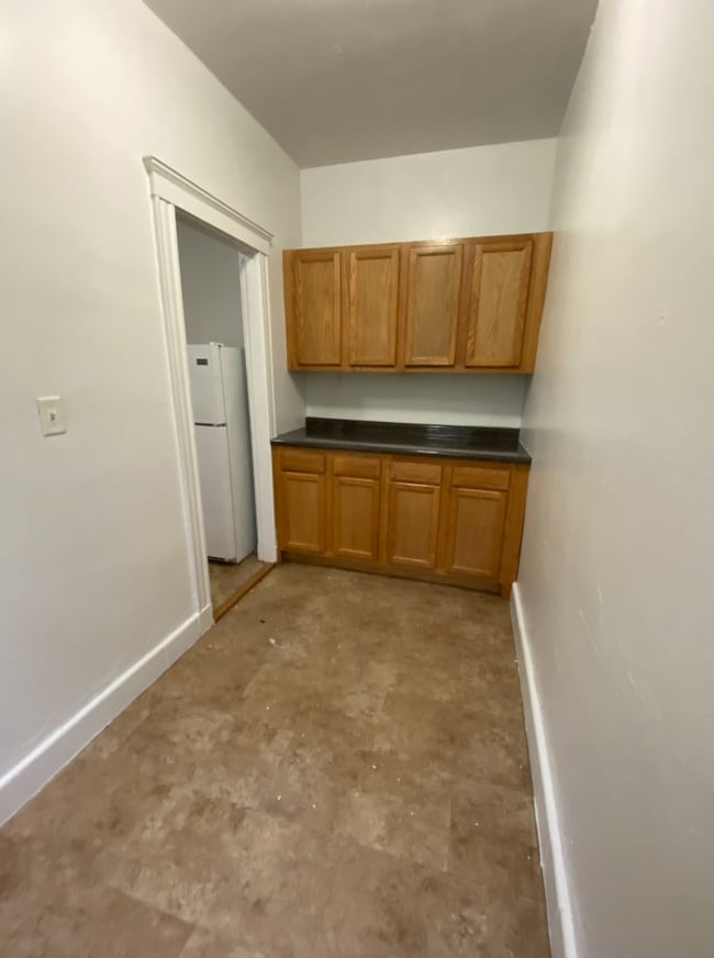 77 Chiswick Rd