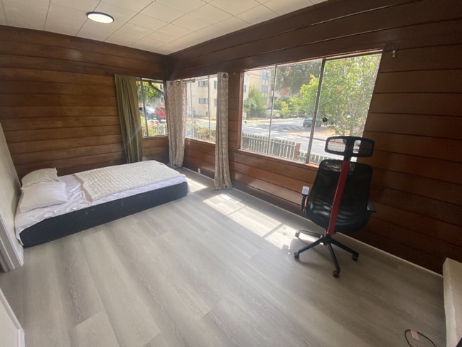 Photo - 2344 Fulton St