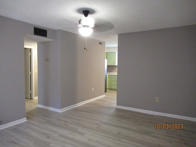 Photo - Willow Run- 2 bedroom/2 bath downstairs Ap...