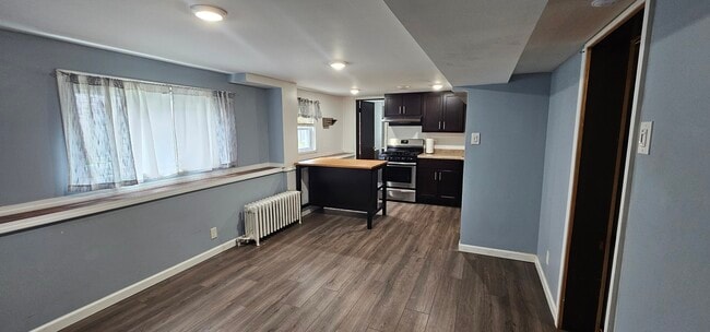 Building Photo - 3520 N Narragansett Ave Unit Garden Rental