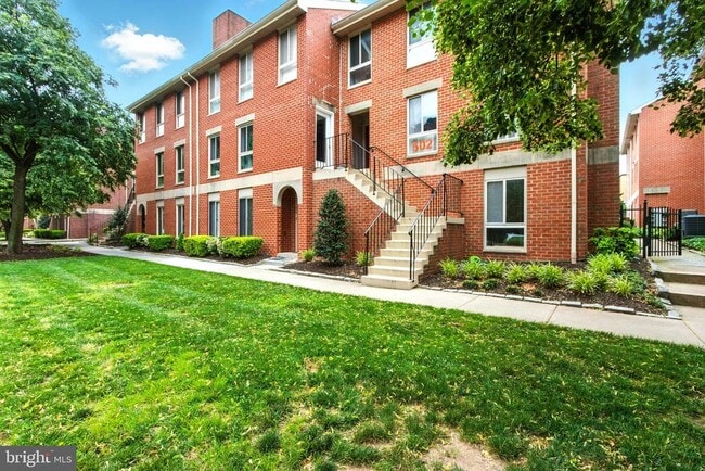 Photo - 508 S Charles St Apartment Unit R93