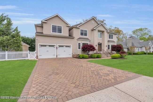 Photo - 1311 Allenhurst Ave