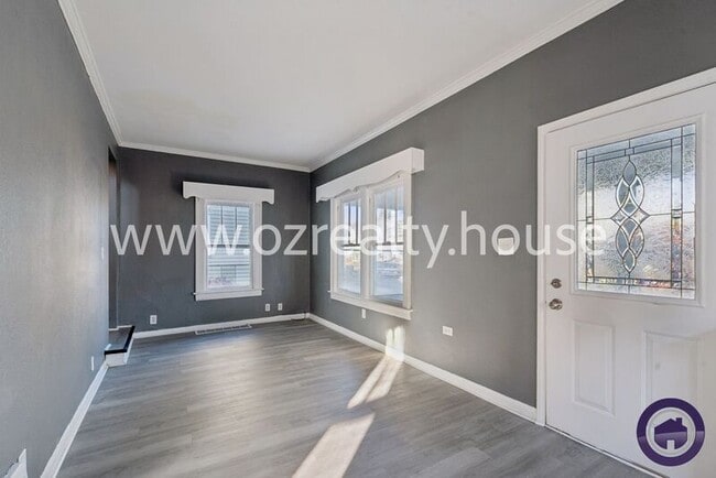 Photo - 4319 Parrakeet Ave