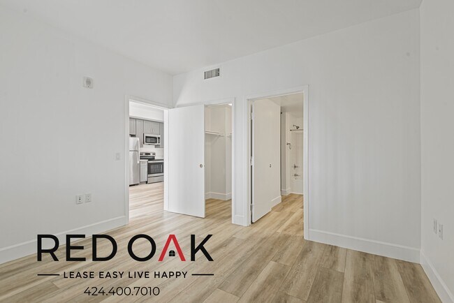 Photo - 5837 W Sunset Blvd Unidad 200