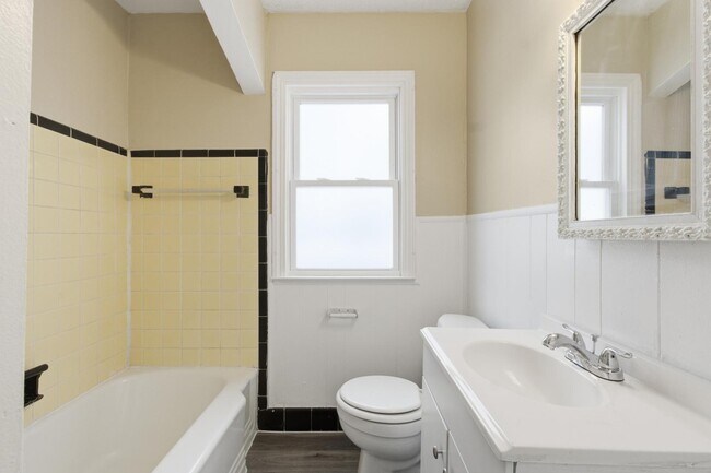 Photo - 19318 Harlow Ave