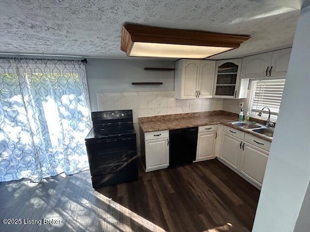 Photo - 1678 Cheak St