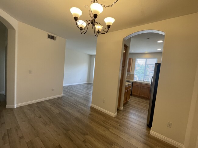 Photo - 910 Timberwood