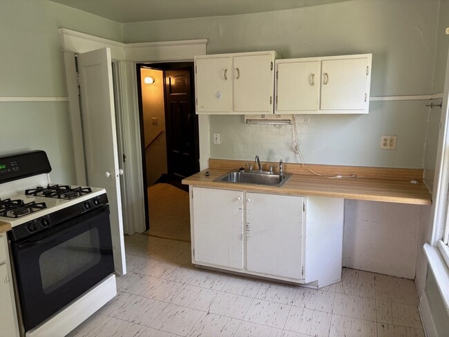 Photo - 1906 Poplar St