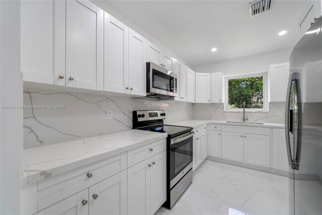 Photo - 350 Aledo Ave