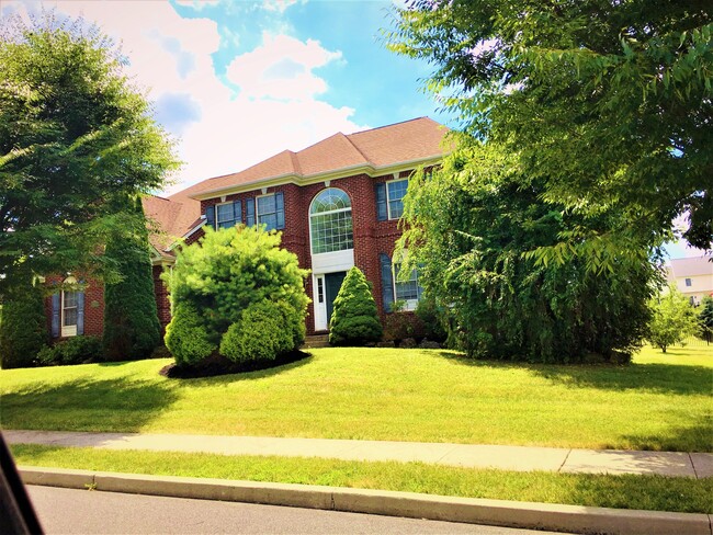 Building Photo - 3535 Sunnyside Rd Rental