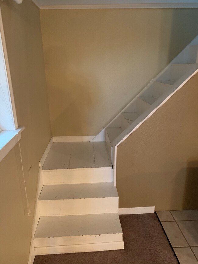 Photo - 2 Bed / 1 Bath House in Quiet West Salem Hills!!!