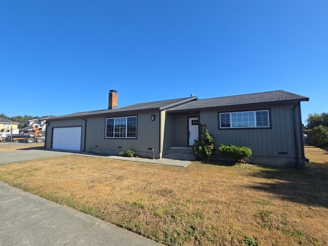 Building Photo - 3BD/2BA newly remodeled Kenwood Dr. Fortun... Rental