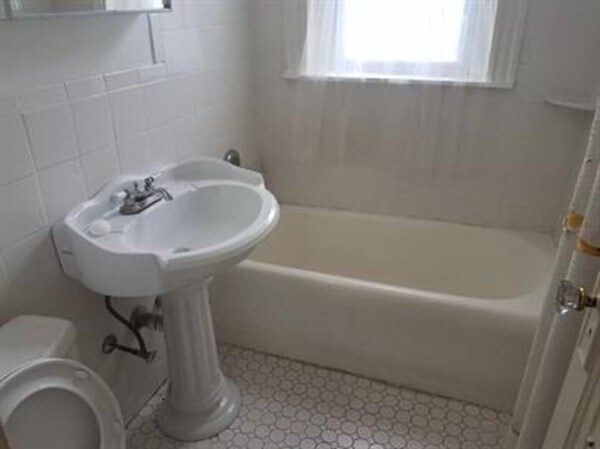 Photo - 2 Hancock St