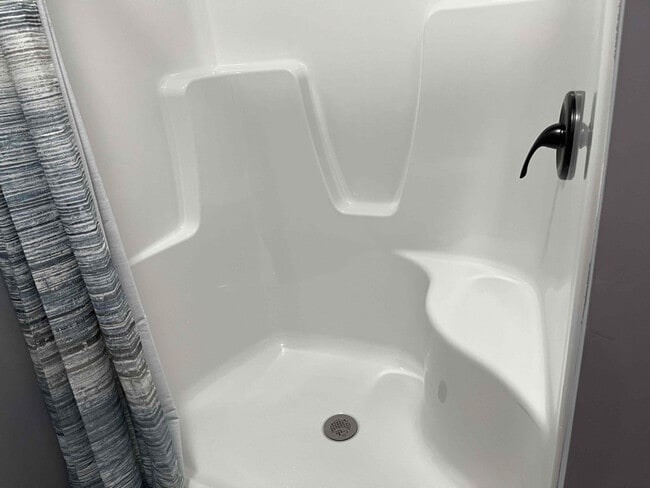 Photo - 809 Cedar St