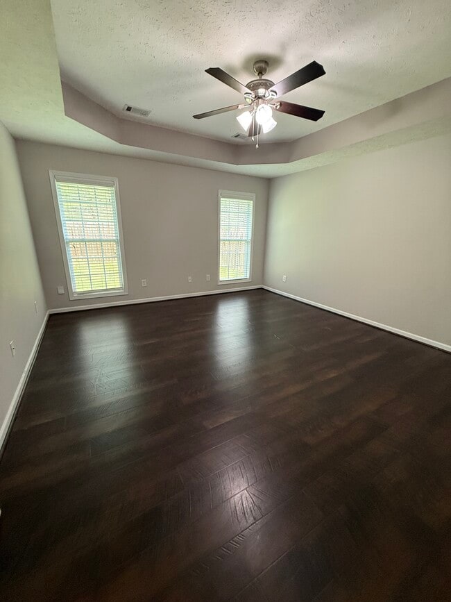 Photo - Santee Court