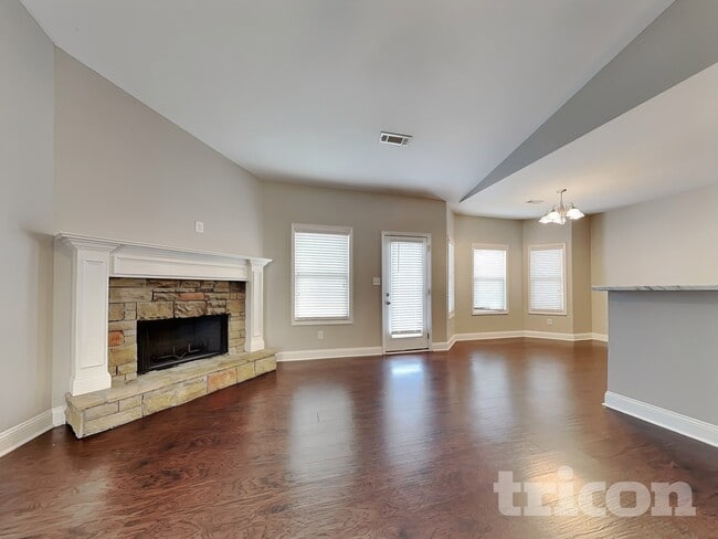 Photo - 249 White Creek Dr