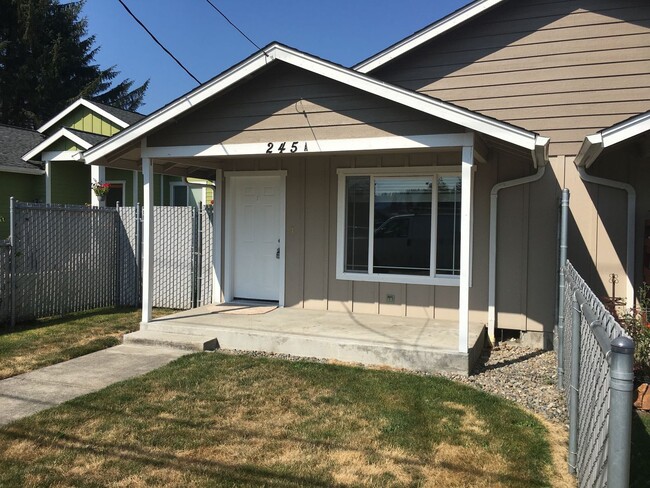 2 bed, 2 bath duplex Buckley Wa. - 2 bed, 2 bath duplex Buckley Wa. House