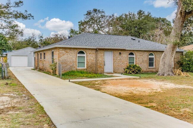 Photo - 5779 Wickford Ln
