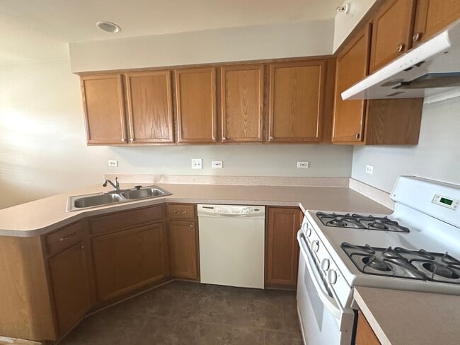Photo - 2503 Dickens Dr Unit 2503
