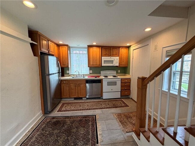 Photo - 63 Poplar St