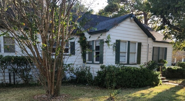 Photo - 1400 Dyer Ave
