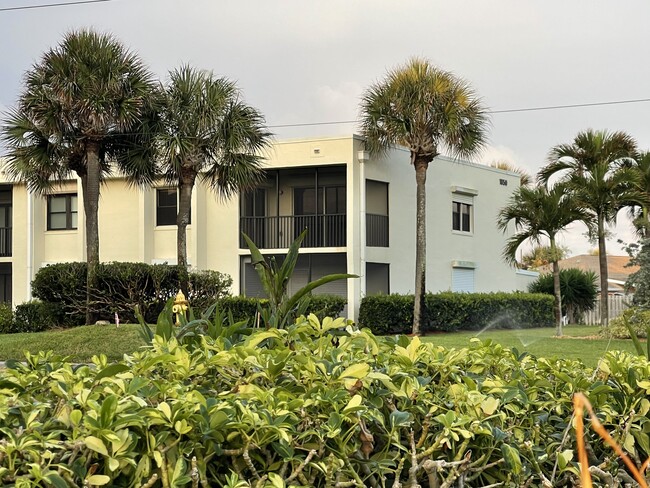 Corner unit - 1850 Atlantic St Unidad 121 Rental