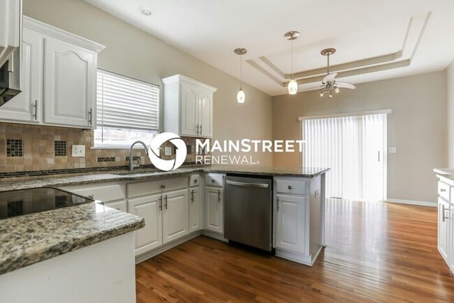 5 Bedroom Pet-Friendly Home in Independence, MO with Main Street Renewal