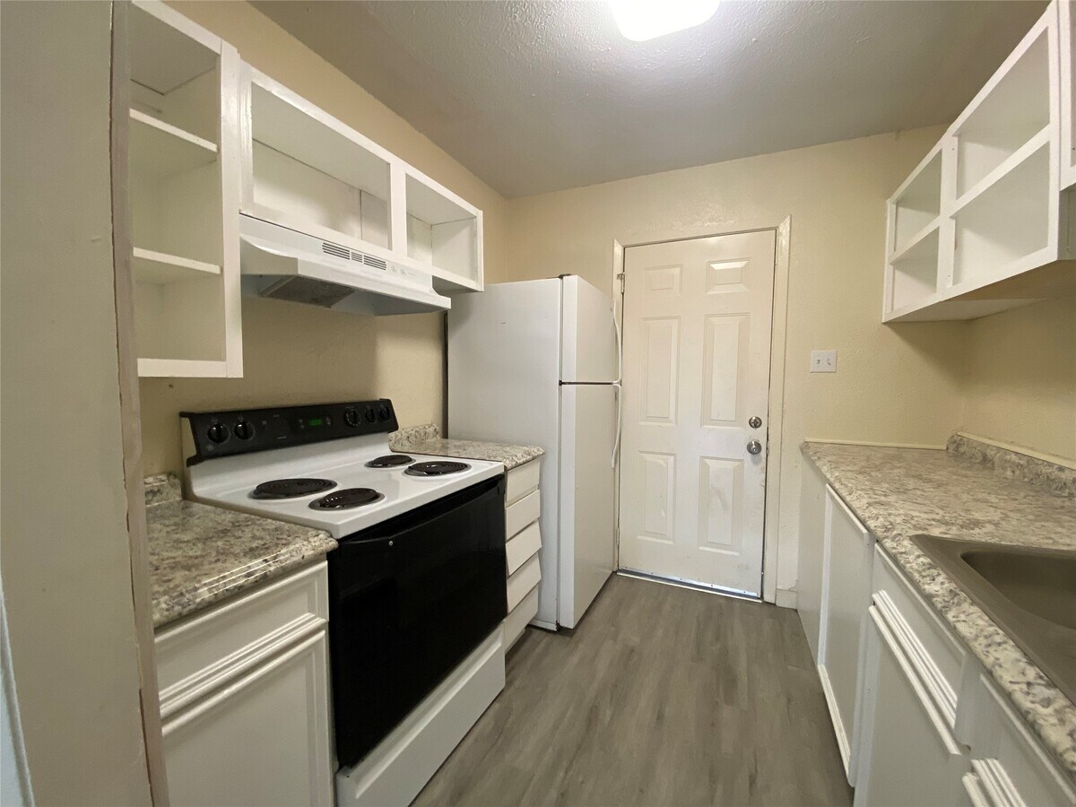 Photo - 208 Kelly St Unit 7