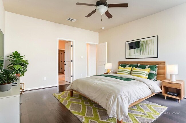 Photo - Bright, Spacious Living in an Inviting Home with Modern Finishes and Great Location