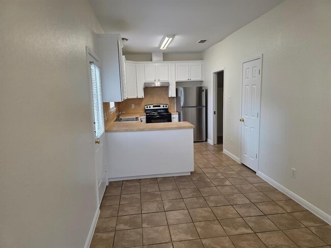 Photo - 3308 Elija St