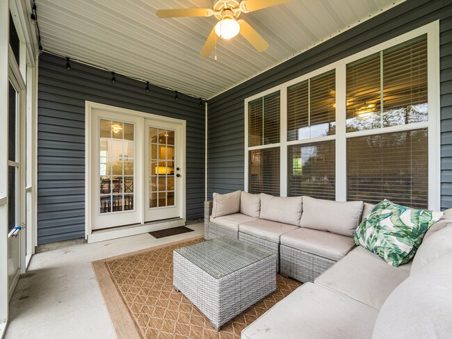 Photo - 154 Cornel Ln