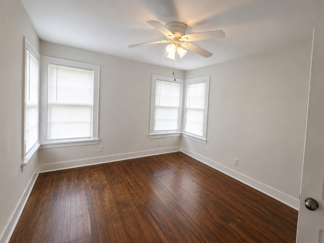 Photo - 146 E Boulevard St