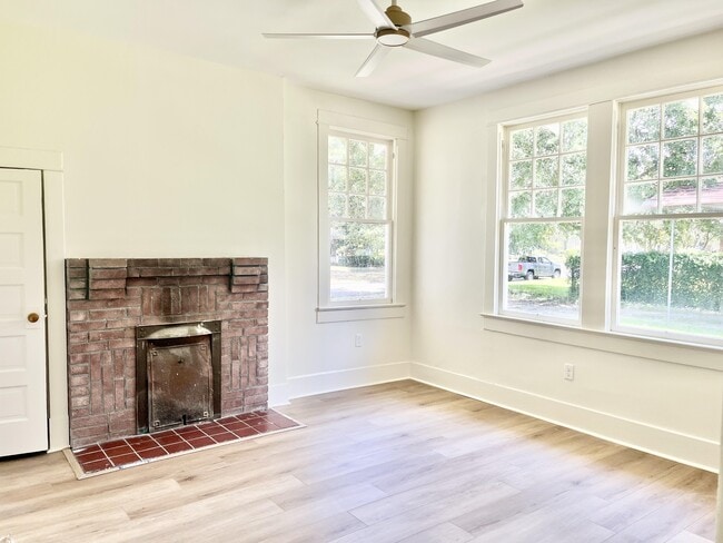 Photo - 912 Park Blvd