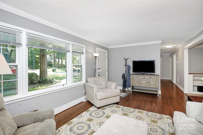 Photo - 6216 Candlewood Dr House