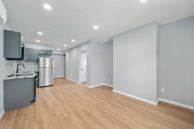 Photo - 786 Thomas Ave