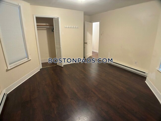 Photo - 739 Parker St Unit 3