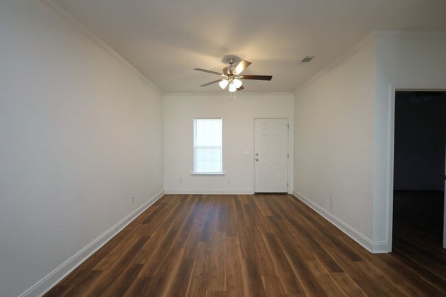 Photo - 2304 Mimosa Dr