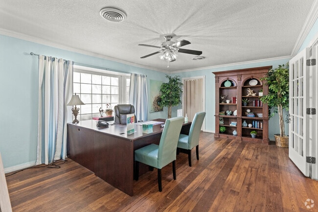 Leasing Office