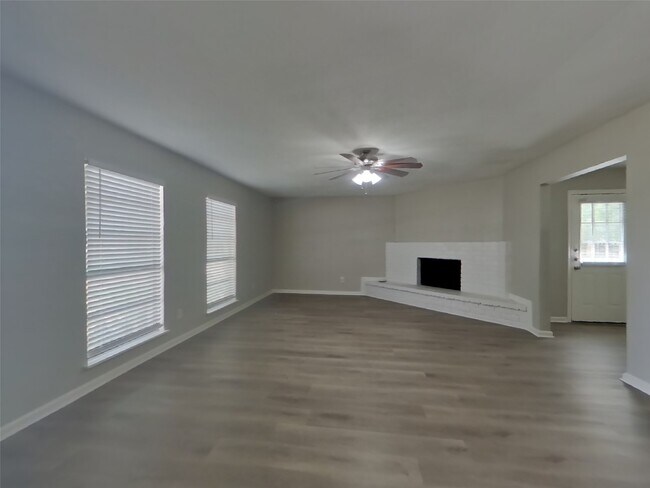 Photo - 22703 Post Gate Dr