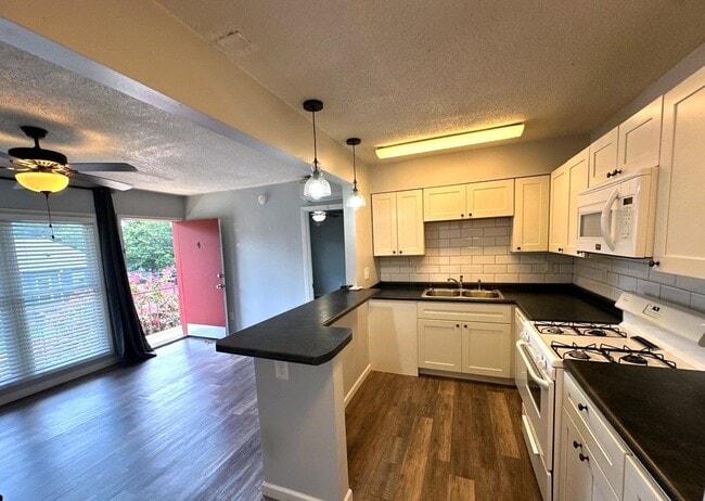 Photo - 33 N Rembert St Apartment Unit 33 N Rembert #4